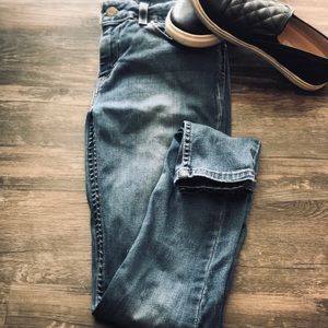 🌻Levi 535 Super Skinny Jeans🌻